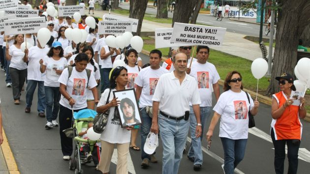 En la marcha participó la madre de Ivo Dutra. (Andina/Canal N)