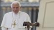 Papa critica a prensa y respalda a su entorno