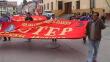 Docentes de Andahuaylas bloquean vías a Lima y Cusco