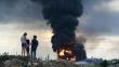 Venezuela: Fuego continúa en dos tanques de refinería de Amuay
