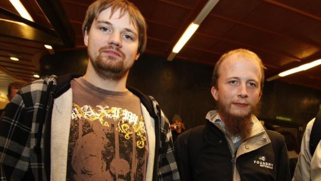 Svartholm (derecha) fue sentenciado a un año de cárcel en Suecia. (Reuters)