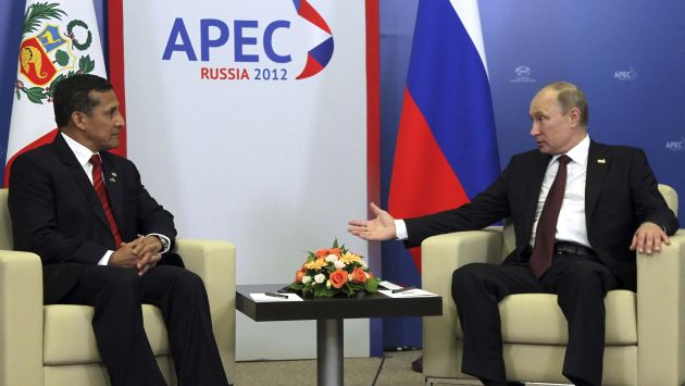 Unión regional. El presidente Humala y su homólogo ruso Putin durante el foro Asia-Pacífico. (Reuters)