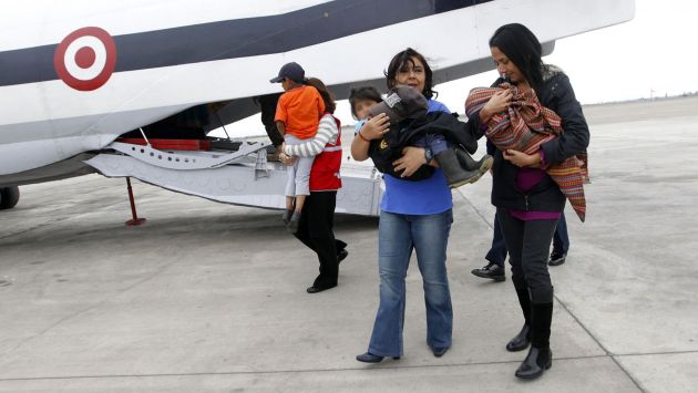 Nadine Heredia y Ana Jara recibieron a menores rescatados. (Andina/Canal N)