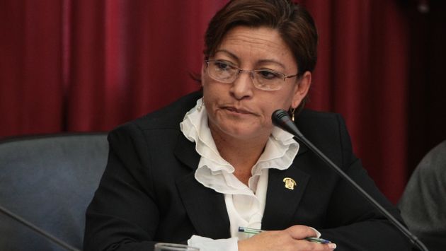 DOLOR DE CABEZA. Directora de Gobierno Interior, Dacia Escalante, sigue cuestionada. (Rafael Cornejo)