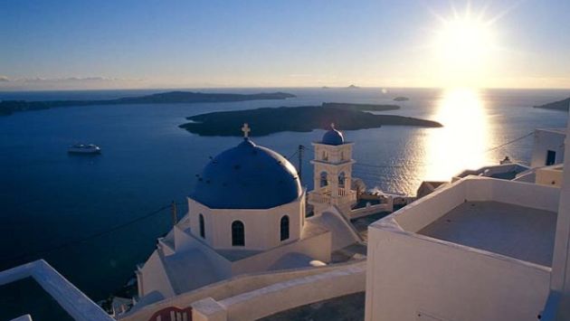 SALVAVIDAS. Grecia posee más de 6 mil islas en todo su territorio. (Internet)
