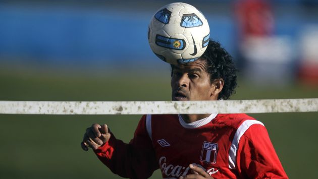El ‘Santi’ comandaría el equipo peruano. (AP)