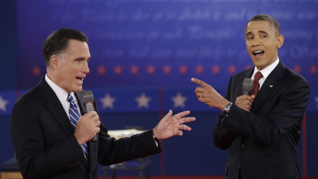 CARA A CARA. Barack Obama y Mitt Romney se acusaron en varios pasajes del debate en Nueva York. (AP)