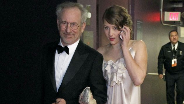 Spielberg y su hija Sasha. (AP)