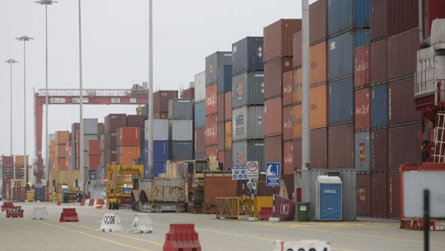 TERMINAL. Puerto moverá este año 1.4 millones de contenedores. (Rafael Cornejo)