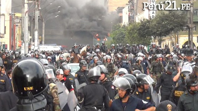 La jornada violenta en imágenes. (Perú21)