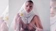 Kate Moss hizo topless vestida como una monja