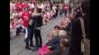 El 'Beso de Marsella' se convierte en un ícono de la defensa de los derechos gay

