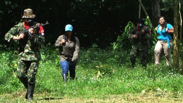  FALTAN ELLOS. Guerrilla del ELN podría seguir los pasos de las FARC. (AP)