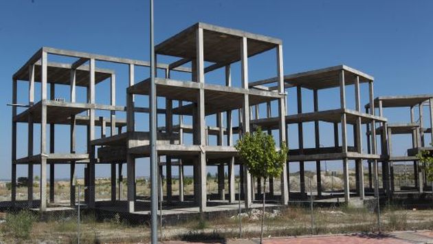 Obras en un edificio en Vallecas, Madrid. (El País)