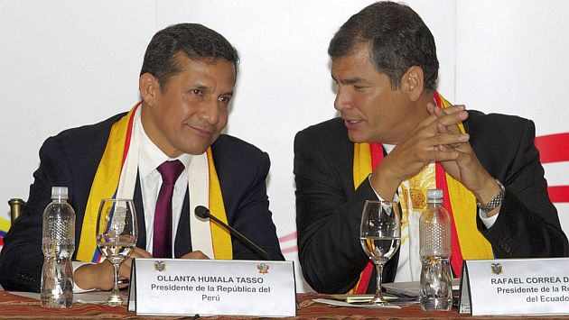¿Desconfianza? Humala y Correa durante su reunión en Cuenca. (Reuters)