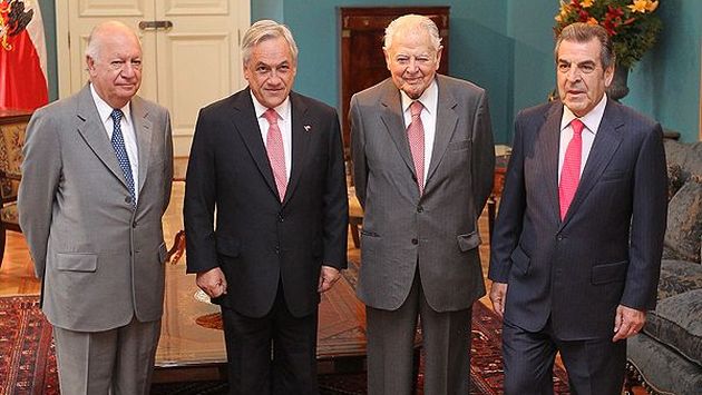 CÓNCLAVE. Expresidentes chilenos se reunieron con Piñera para analizar el caso de la demanda marítima. (Cortesía: El Mercurio)