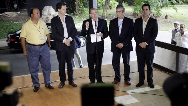 Equipo de negociación del Gobierno colombiano ofreció una conferencia de prensa en La Habana. (Reuters)