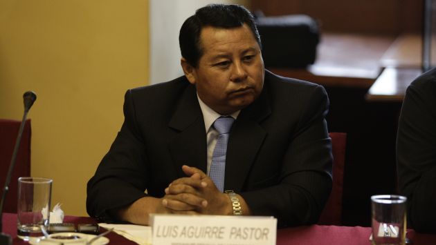 ADVERTENCIA. Aguirre dice que ilegales tienen apoyo de Romero. (Martín Pauca)