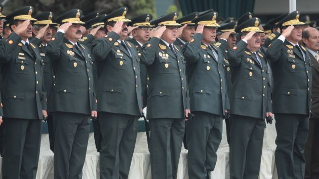 La Policía se ve copada otra vez de generales en nombre de segunda reforma. (Fidel Carrillo)