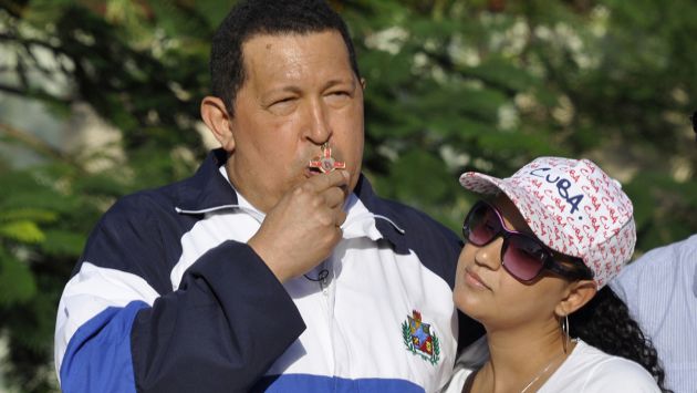 Hugo Chávez con su hija Rosa Virginia. (Reuters)