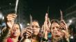 Entregan cuchillos a mujeres en Bombay