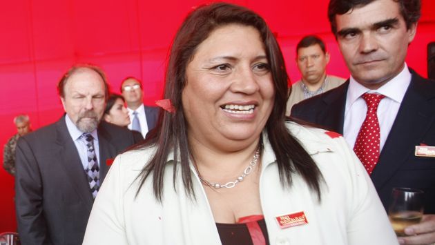 De salida. Alcaldesa Leonor Chumbimune cuestiona acciones de comuna limeña en su distrito. (Rochi León)