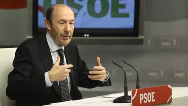 LO EMPLAZA. Secretario del PSOE criticó respuestas de Rajoy. (Internet)