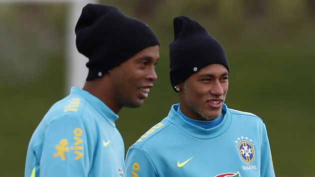 ‘Dinho’ vuelve al ‘Scratch’ y hará dupla con Neymar. (Reuters)
