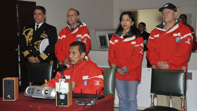 Cuando pensaba que no llegaría, el presidente Humala se comunicó con el equipo peruano de la estación antártica. (Andina)