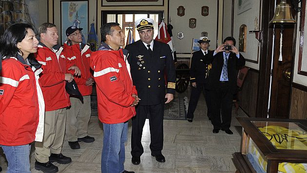 Humala y su comitiva oficial visitan la base aérea chilena en la Antártida. (Difusión)