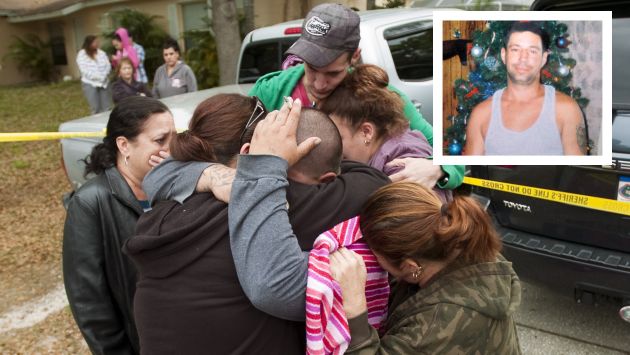Impactados. Los familiares de Jeff Bush lloran su desaparición. (AP)