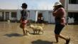 Siete viviendas inundadas por rotura de tubería en Villa El Salvador