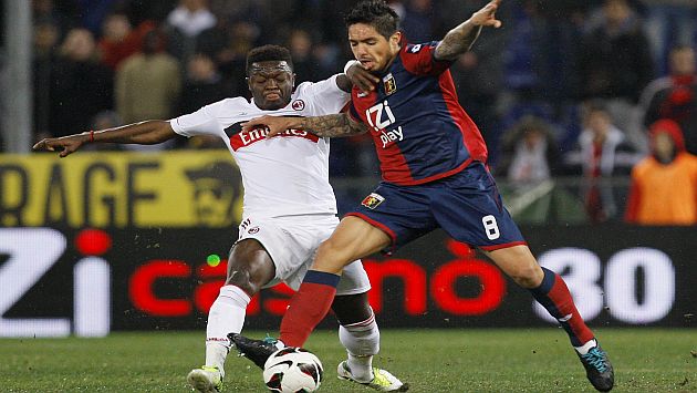 ‘Figurita’. Vargas ante el Milan sorprendió con su pérdida de peso. (Reuters)