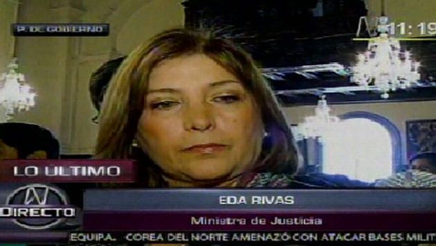 Ministra Rivas declara a periodistas. (Canal N)