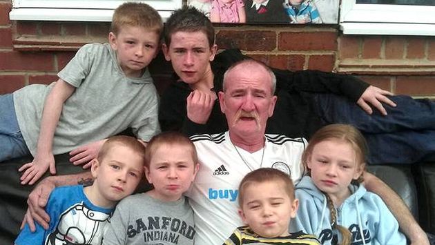 Mick Philpott y los seis niños fallecidos. (standard.co.uk)