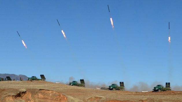 AMENAZA LATENTE. En teoría, misiles norcoreanos podrían llegar hasta territorio estadounidense. (Reuters)