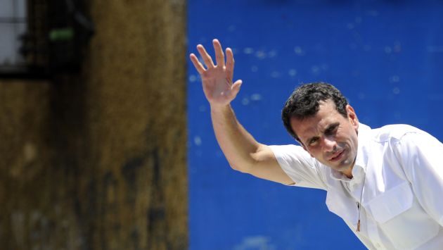 Capriles está 18 puntos abajo. (AFP)
