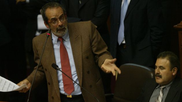 DEBIDO PROCESO. Congresistas afirman que Diez Canseco sí se defendió en Ética y en el Pleno. (Perú21)