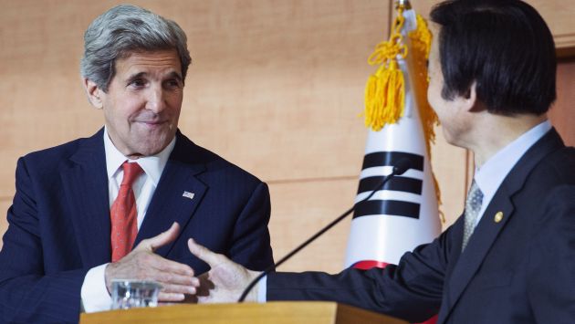 Kerry junto al canciller surcoreano Yun Byung-se. (AFP)