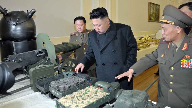 ¿COSA DE JUEGO? El líder norcoreano, Kim Jong-un, no ha dado aún señales de dar marcha atrás. (AFP)