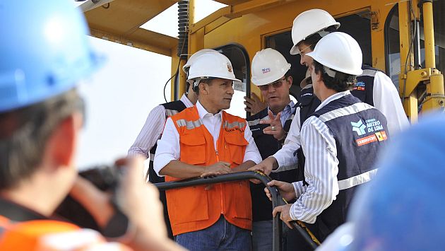 Humala inspeccionó obras del tramo 2 del tren eléctrico. (Andina)
