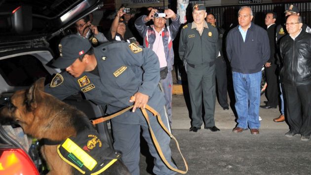 Acción policial contó con la presencia del ministro Wilfredo Pedraza. (Difusión)