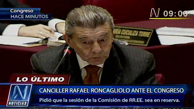 Roncagliolo llegó temprano al Palacio Legislativo. (Canal N)