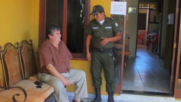 Sanabria brinda su manifestación sobre el robo a un policía local. (Diario El Día de Bolivia)