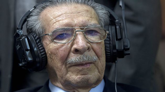José Efraín Ríos Montt durante una de las audiencias en las que compareció.  (AP)