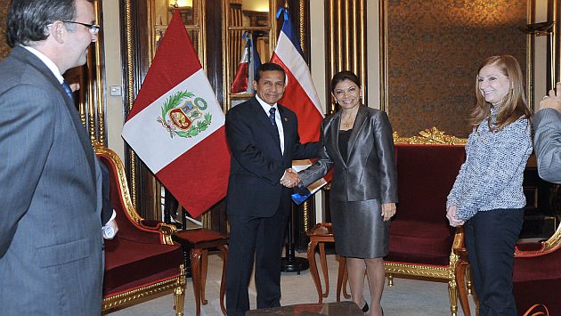 El presidente peruano se reunión en Palacio con su par de Costa Rica, Laura Chinchilla. (Andina)