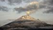 México: Volcán Popocatépetl estalla y lanza rocas incandescentes y ceniza