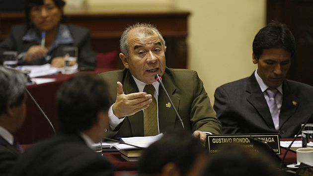 Gustavo  Rondón, presidente de Fiscalización, se pronunció sobre el tema.  (Mario Zapata)