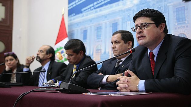 En el congreso peruano se analizó la situación de Ecuador y Venezuela. (David Vexelman)