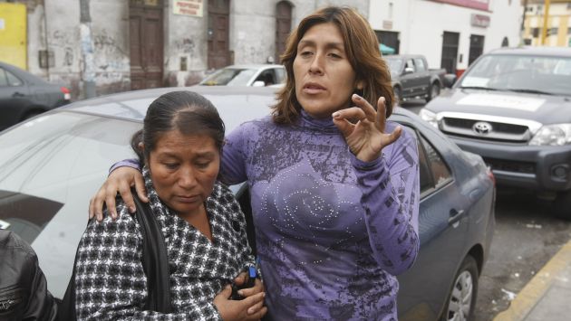 Parientes del joven desaparecido piden ayuda a las autoridades. (Mario Zapata/Peru21)